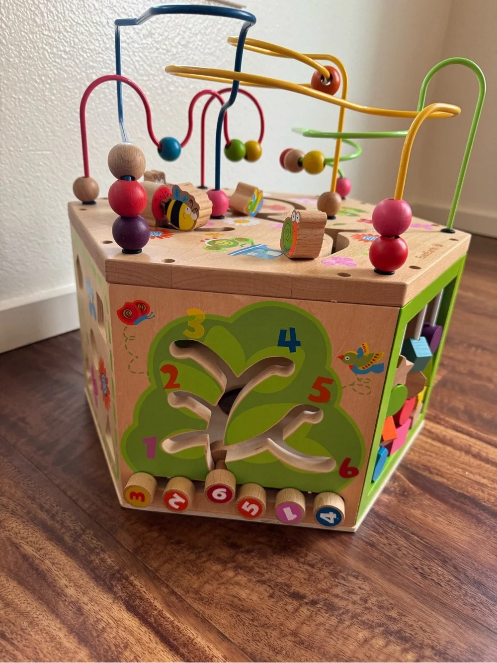 Good Condition EverEarth 7 in 1 Wooden Learning Activity Center